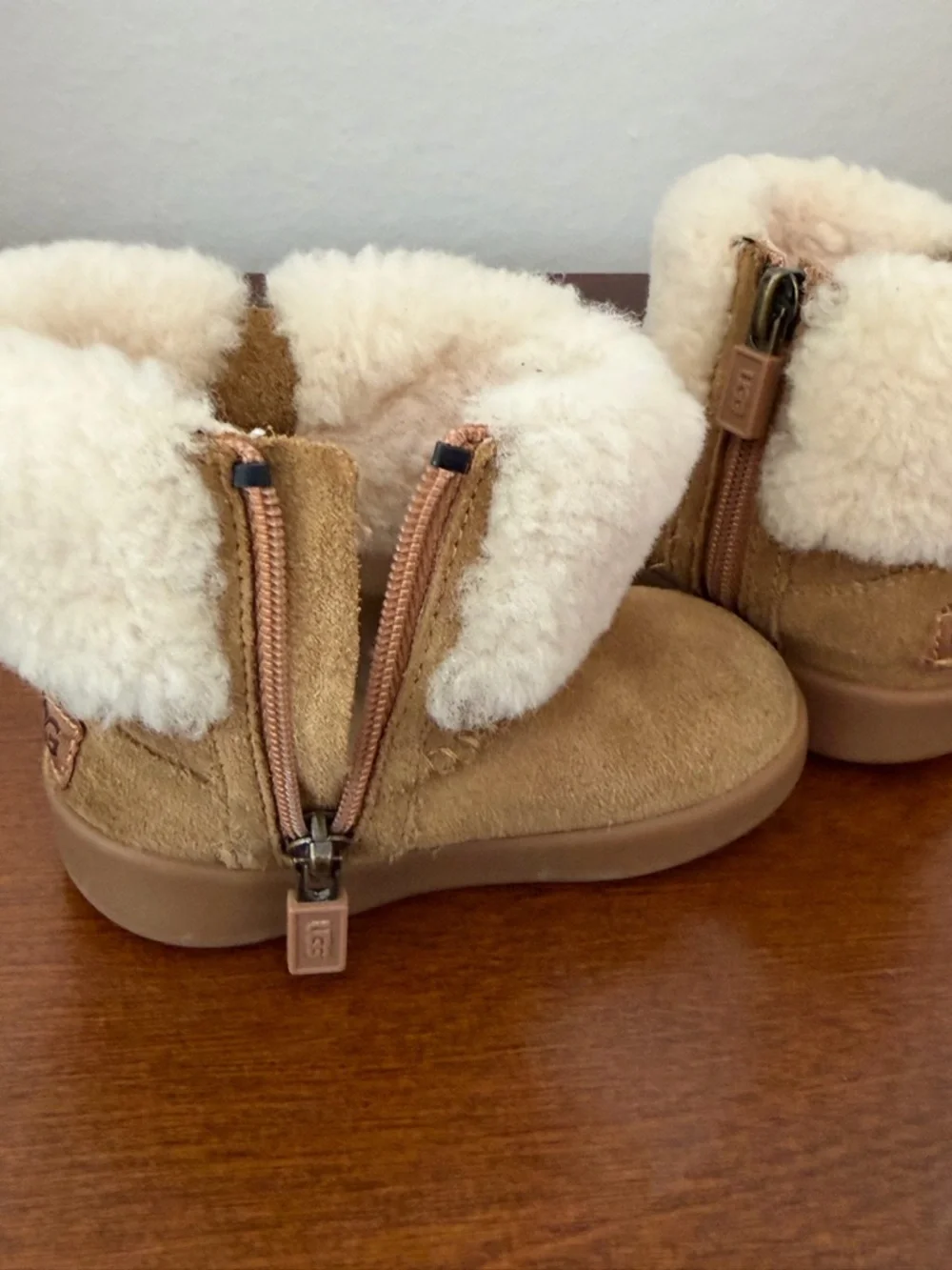 UGG adorable ramona